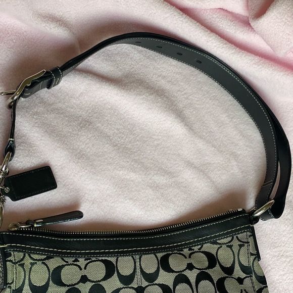 90’s retro Coach Logo Shoulder Bag Purse Black - Picture 5 of 8